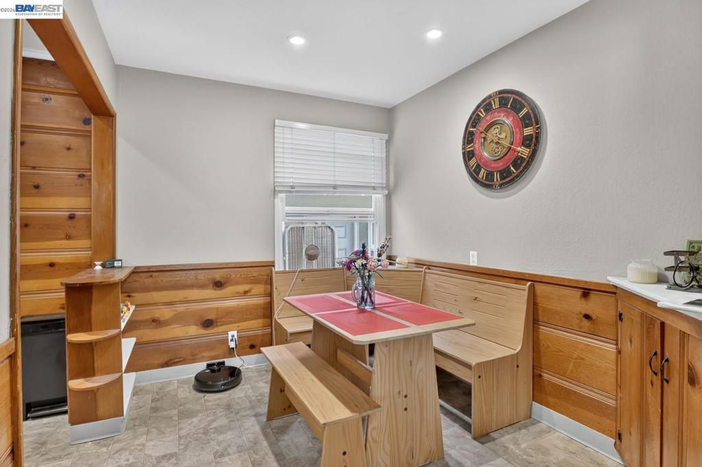 Image 18 of property listing at 20843 Chester St, Castro Valley, CA 94546