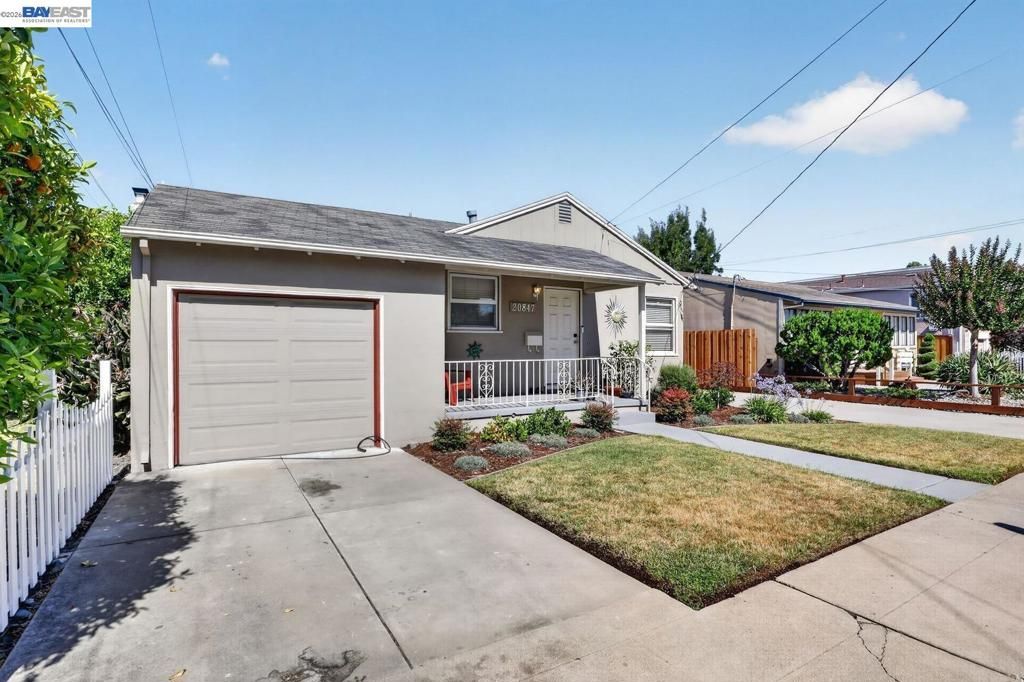 Image 2 of property listing at 20843 Chester St, Castro Valley, CA 94546