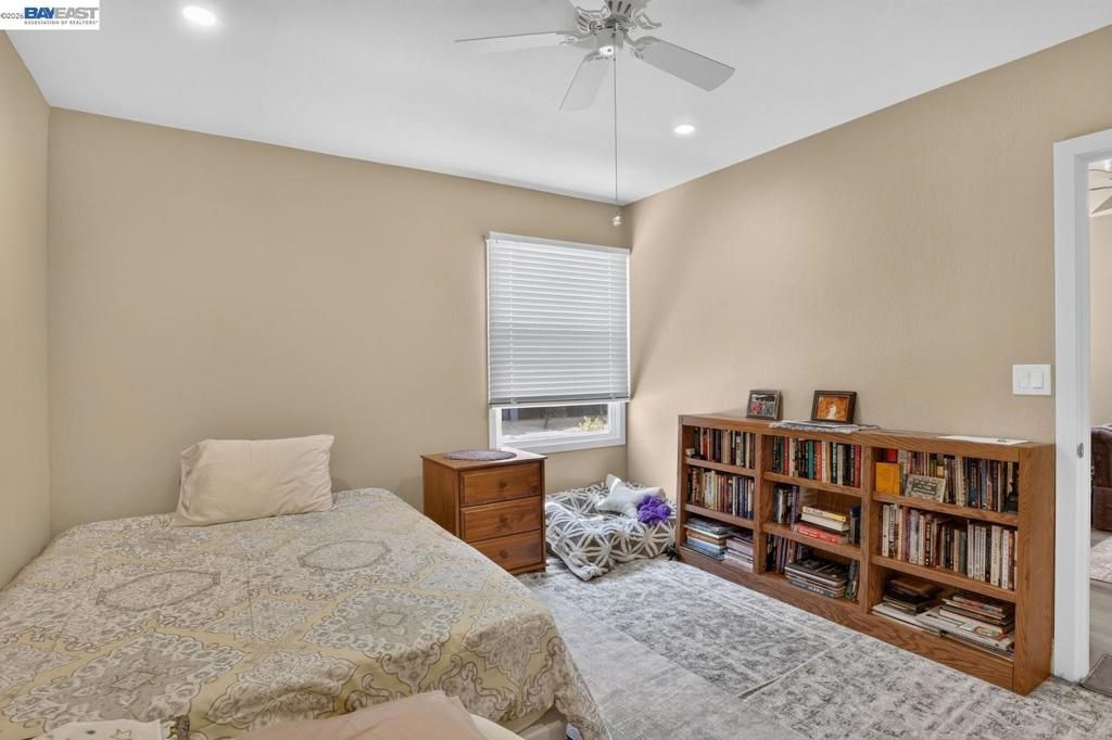 Image 20 of property listing at 20843 Chester St, Castro Valley, CA 94546