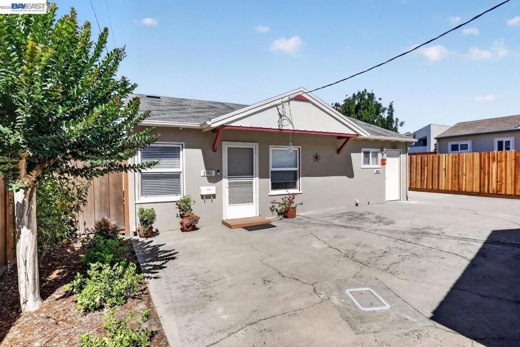 Image 34 of property listing at 20843 Chester St, Castro Valley, CA 94546