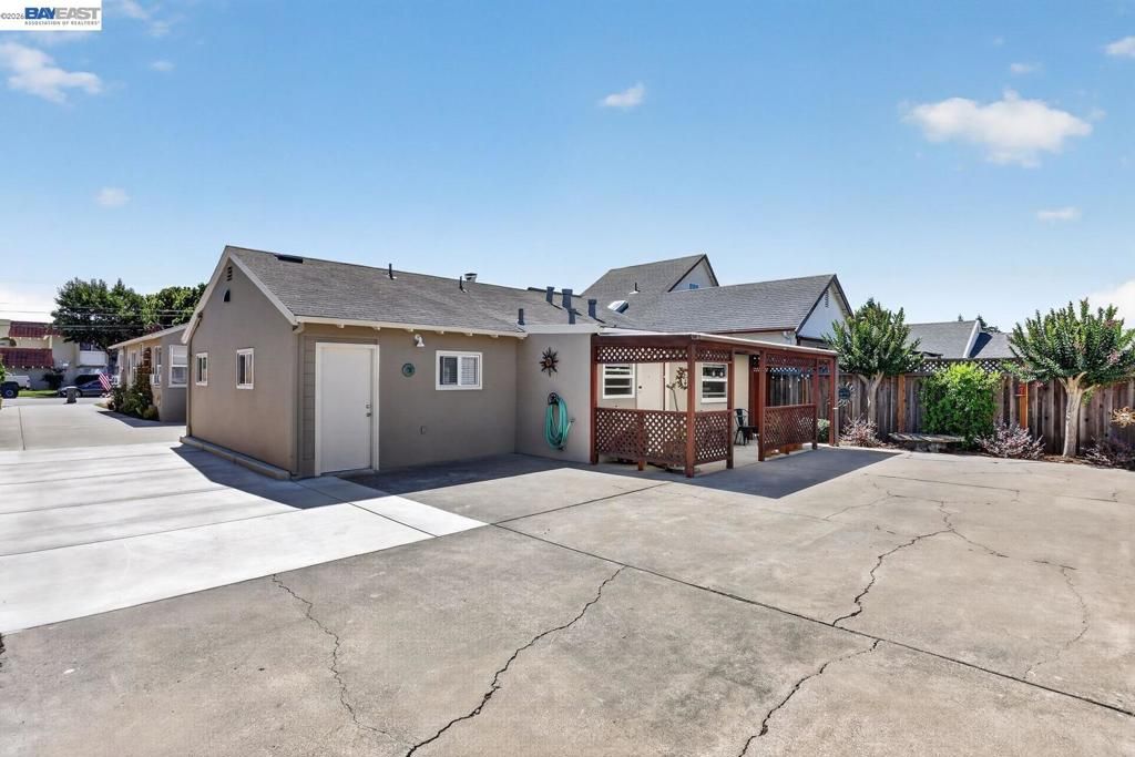 Image 36 of property listing at 20843 Chester St, Castro Valley, CA 94546