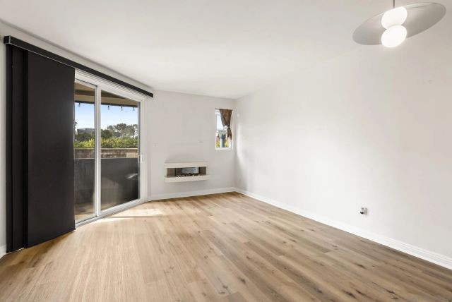 4435 Nobel Dr 11, San Diego, CA 92122