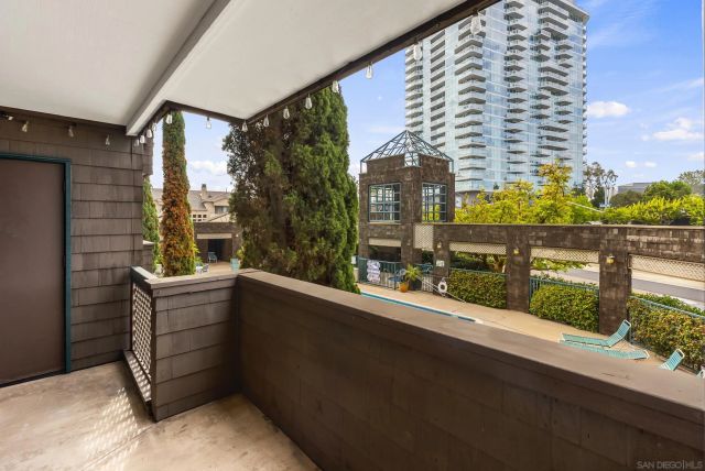 4435 Nobel Dr 11, San Diego, CA 92122