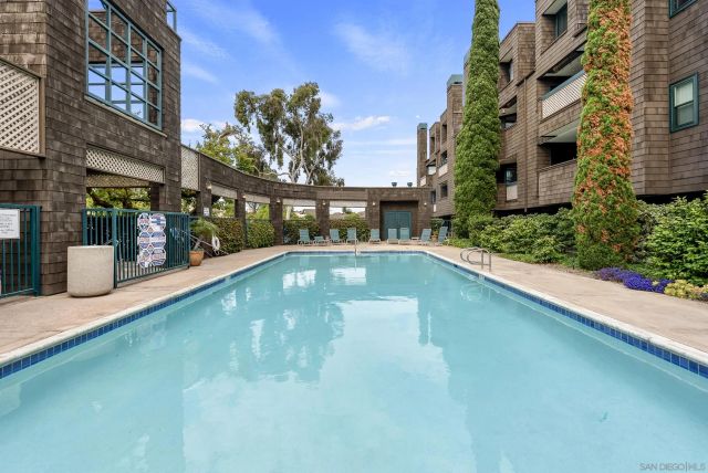 4435 Nobel Dr 11, San Diego, CA 92122