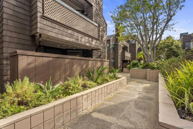 4435 Nobel Dr 11, San Diego, CA 92122