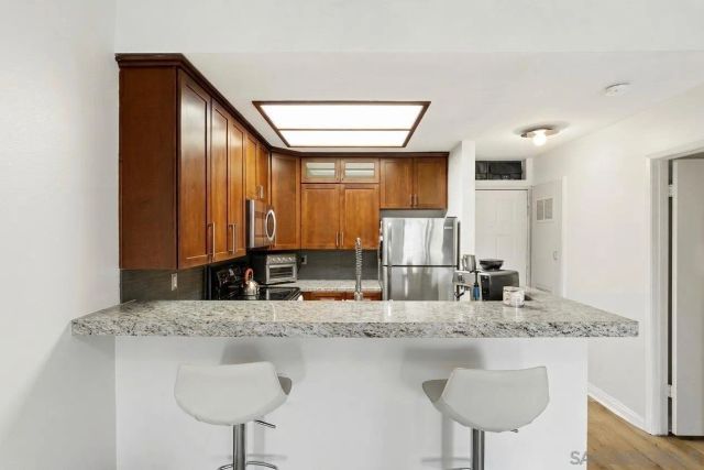 4435 Nobel Dr 11, San Diego, CA 92122