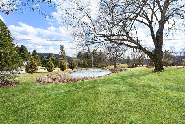 139 Camp Run Rd, Lancaster Twp, PA 16037