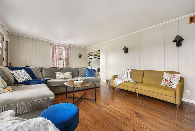 139 Camp Run Rd, Lancaster Twp, PA 16037