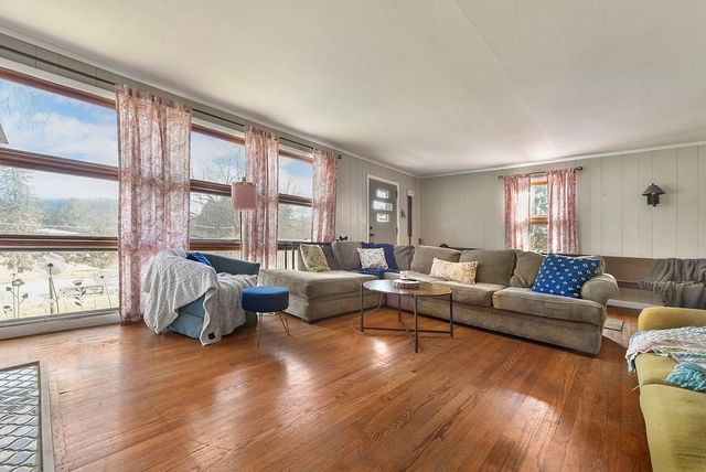 139 Camp Run Rd, Lancaster Twp, PA 16037