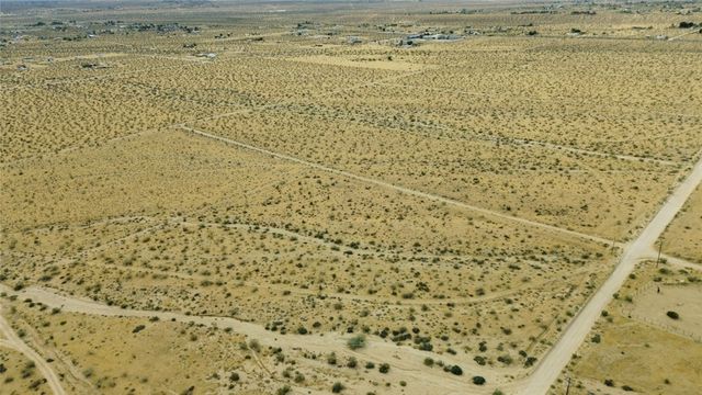 0 Acoma, Landers, CA 92285