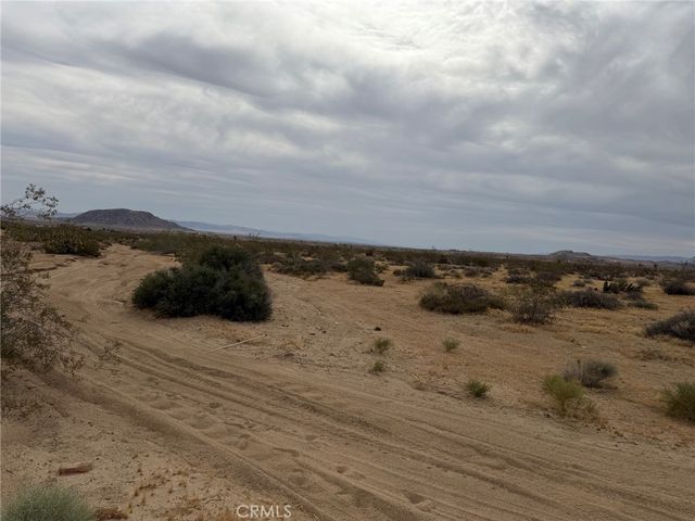 0 Acoma, Landers, CA 92285