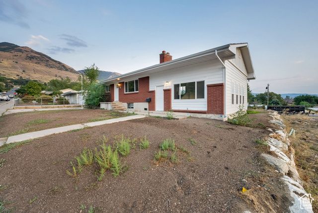 360 E 400 N, Centerville, UT 84014