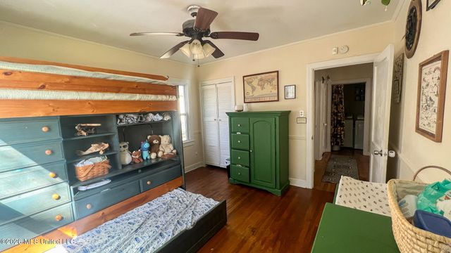 632 Woodbury Road, Jackson, MS 39206