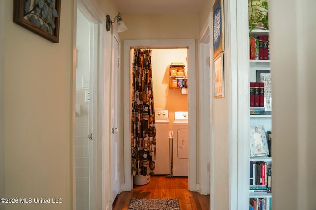 632 Woodbury Road, Jackson, MS 39206