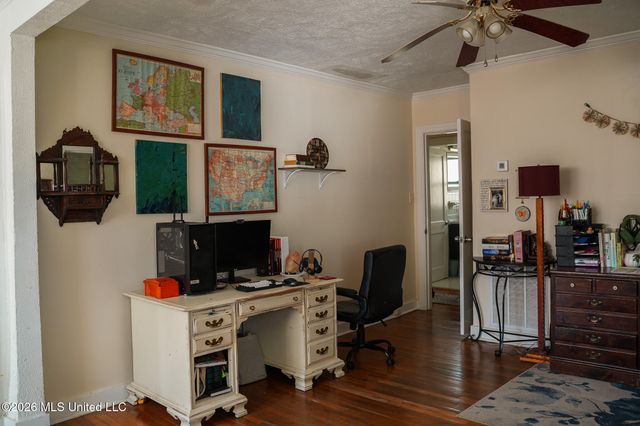 632 Woodbury Road, Jackson, MS 39206