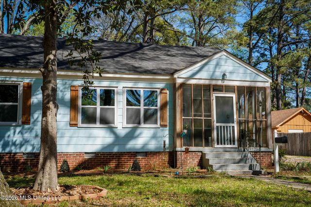 632 Woodbury Road, Jackson, MS 39206