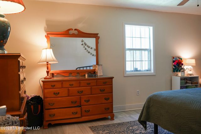 632 Woodbury Road, Jackson, MS 39206