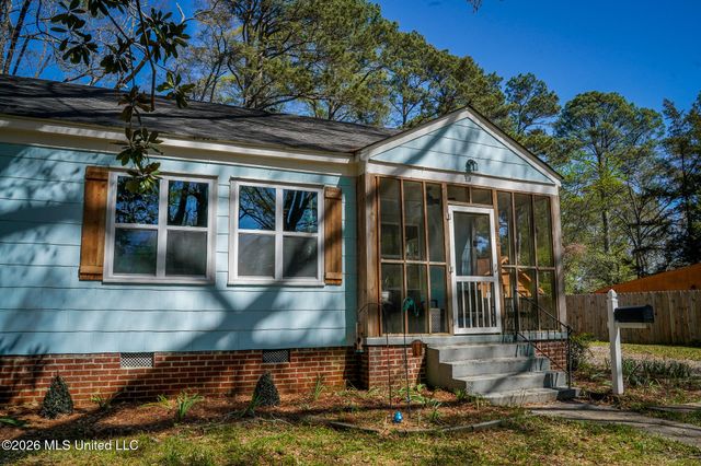 632 Woodbury Road, Jackson, MS 39206