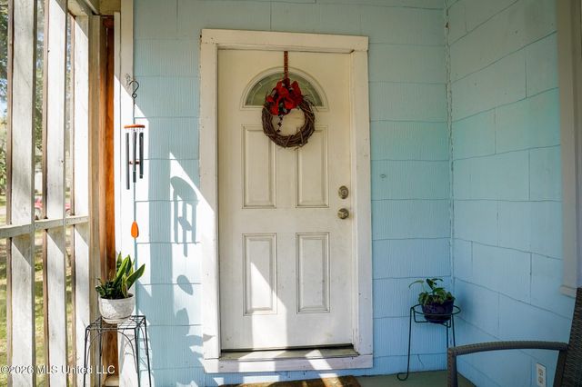 632 Woodbury Road, Jackson, MS 39206