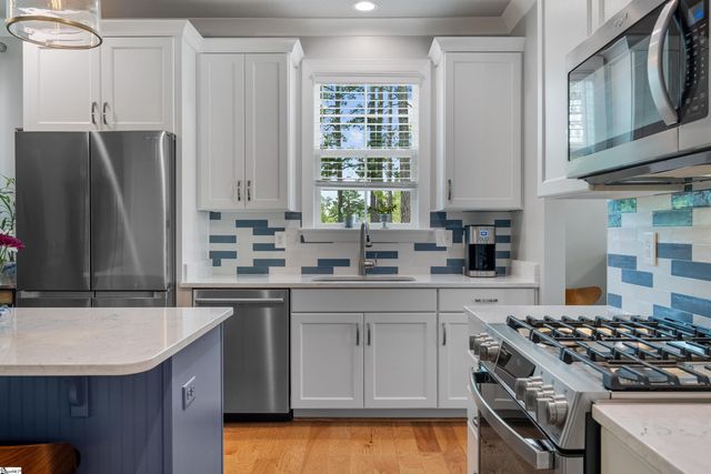 10 Golden Apple Trail, Mauldin, SC 29662