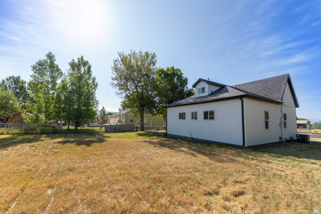 Image 15 of property listing at 460 W CENTER ST, Fountain Green, UT 84632