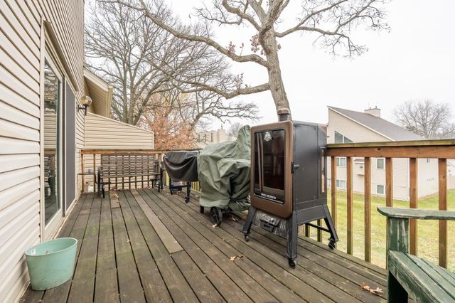 5616 N Innsbruck Court, Fridley, MN 55432