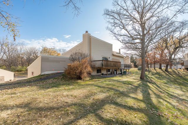 5616 N Innsbruck Court, Fridley, MN 55432