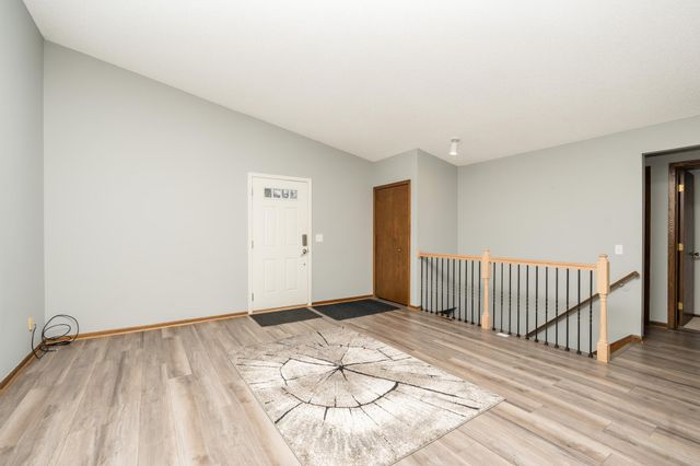 5616 N Innsbruck Court, Fridley, MN 55432