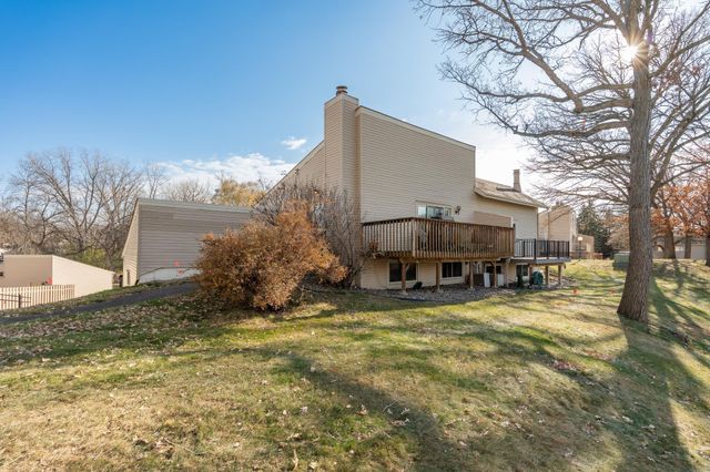 5616 N Innsbruck Court, Fridley, MN 55432