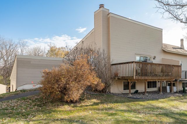 5616 N Innsbruck Court, Fridley, MN 55432