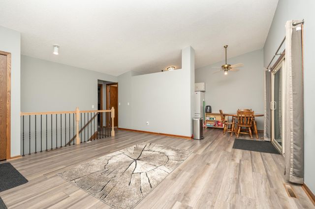 5616 N Innsbruck Court, Fridley, MN 55432