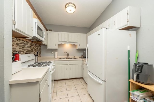 5616 N Innsbruck Court, Fridley, MN 55432