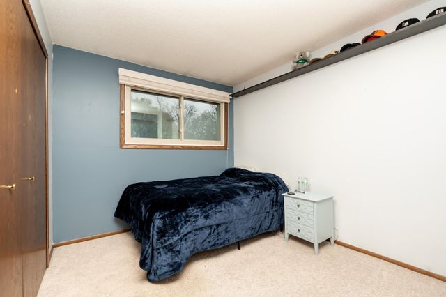 5616 N Innsbruck Court, Fridley, MN 55432