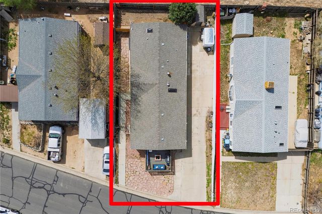 107 Willow Drive, Lochbuie, CO 80603