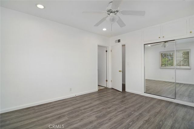 22602 Victory Boulevard, Woodland Hills, CA 91367