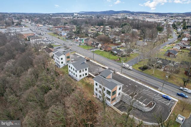 3860 MARKET ST, Camp Hill, PA 17011