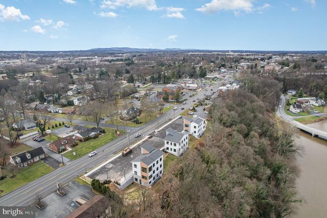 3860 MARKET ST, Camp Hill, PA 17011
