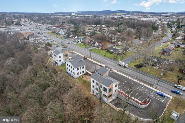 3860 MARKET ST, Camp Hill, PA 17011