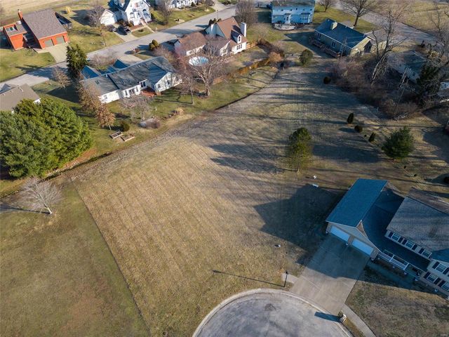 1105 ANNA CT, Lebanon, IL 62254