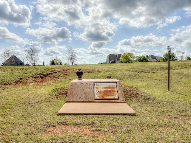 3300 Hollister Trail, Norman, OK 73071