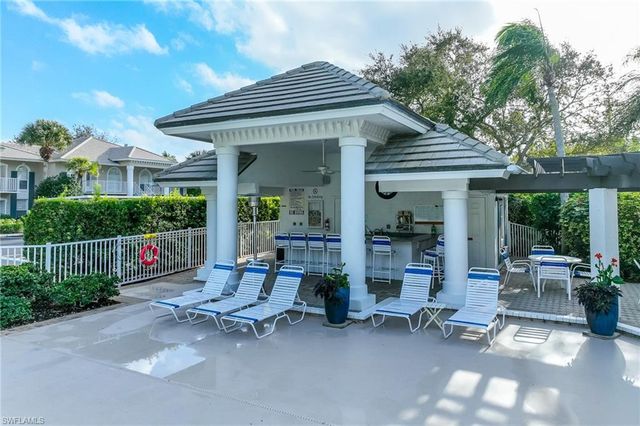 8161 Twelve Oaks CIR 512, Naples, FL 34113