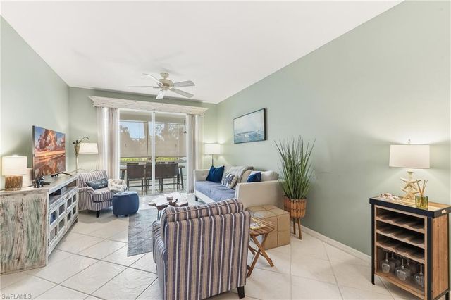 8161 Twelve Oaks CIR 512, Naples, FL 34113
