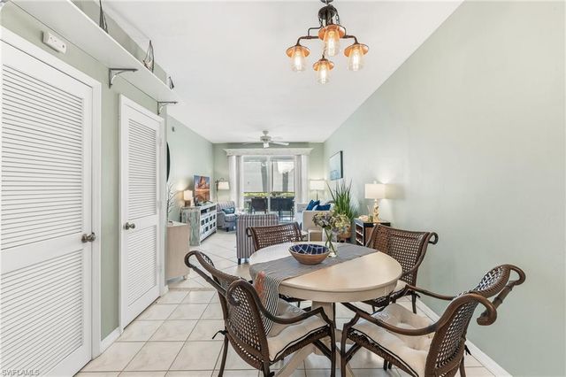 8161 Twelve Oaks CIR 512, Naples, FL 34113
