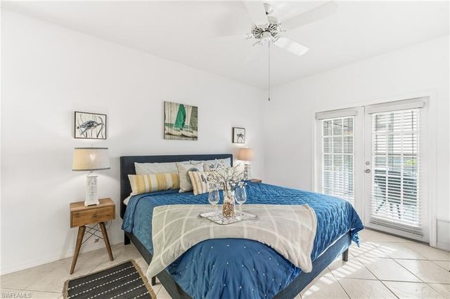 8161 Twelve Oaks CIR 512, Naples, FL 34113