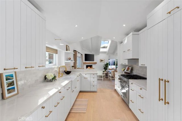 153 Emerald Bay, Laguna Beach, CA 92651