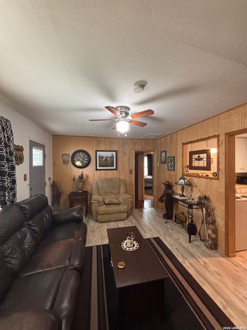 1057 DUNLAP DR, New Braunfels, TX 78130