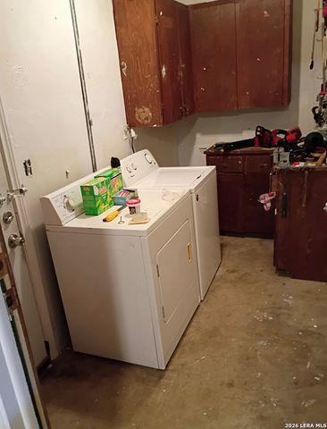 1057 DUNLAP DR, New Braunfels, TX 78130