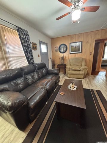 1057 DUNLAP DR, New Braunfels, TX 78130