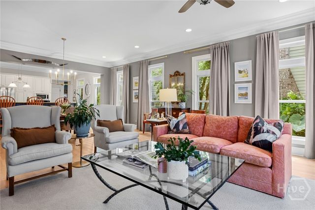 9 Turnbull Lane, Savannah, GA 31410