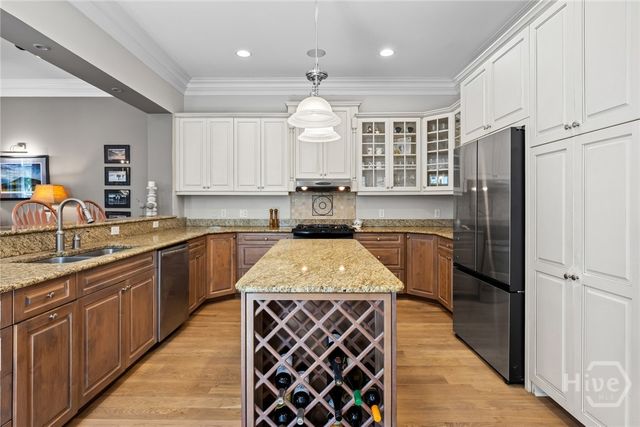 9 Turnbull Lane, Savannah, GA 31410